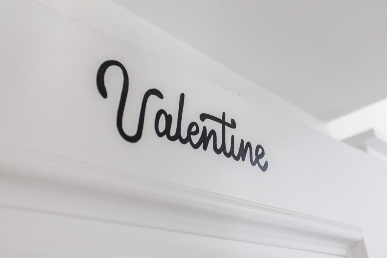 Valentine At Oak Street Mansion Hotel Kansas City Exterior photo